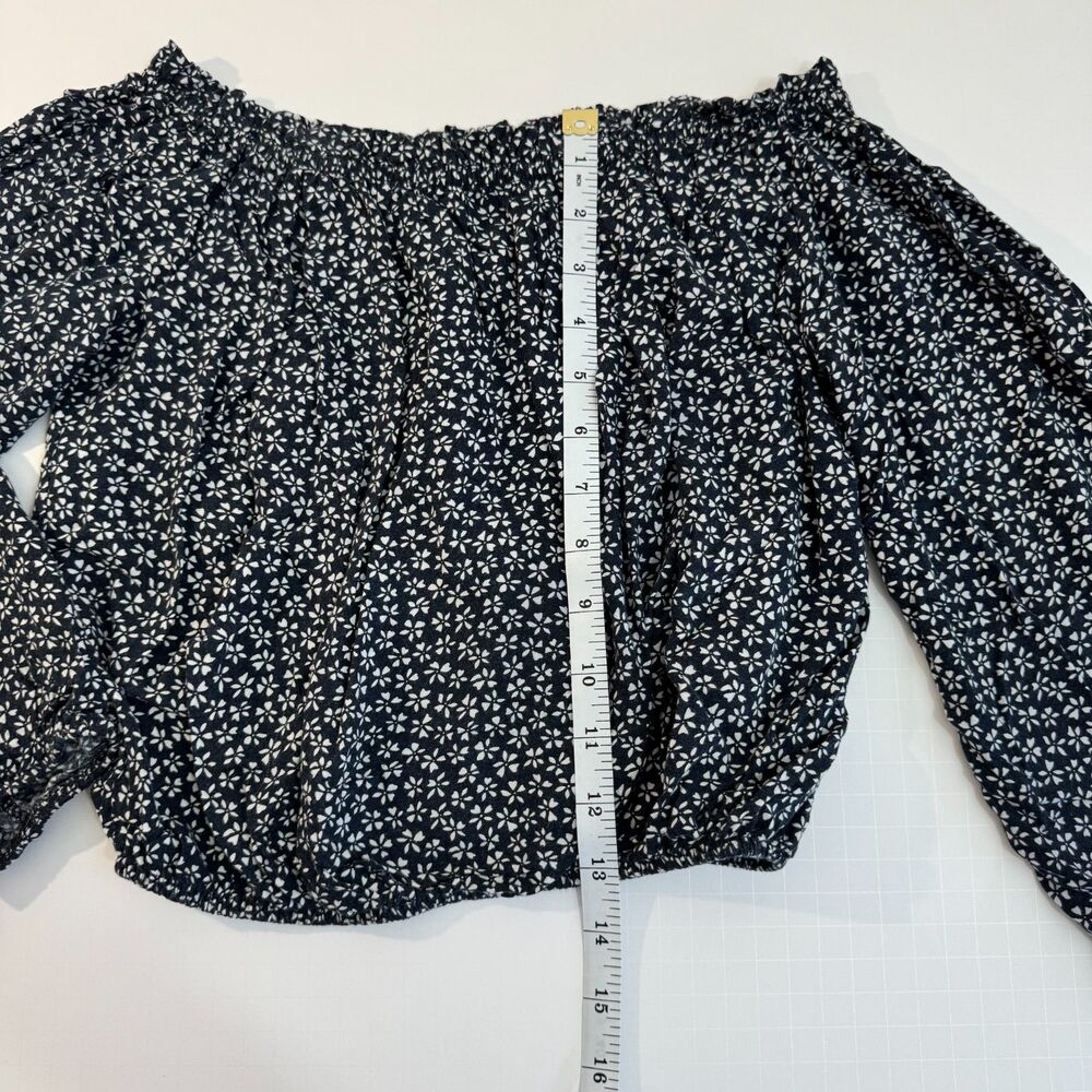 Brandy Melville Women OS Navy Floral Off Shoulder Long Sleeves Elastic Trim Top - Picture 7 of 8